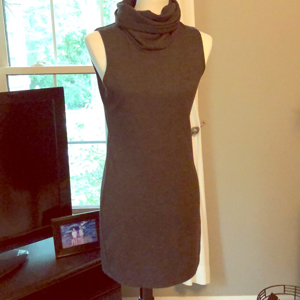 Super Cute Turtle Neck Grey Sleeveless Dress - Picture 1 of 7